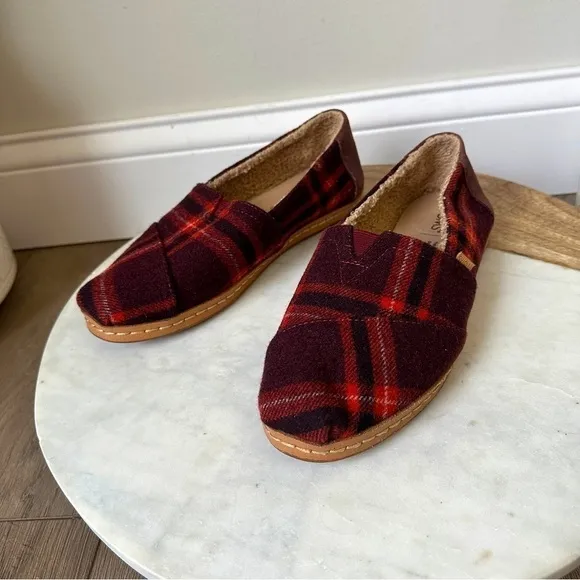 Toms Sherpa Lined Alpargata Buffalo Plaid Wool Slip On Comfort Flats shoes 7.5