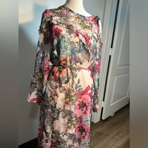 Topshop- NWT Pop Ruffle Floral Pink  cream tones MidiDress size 8 sheer chiffon