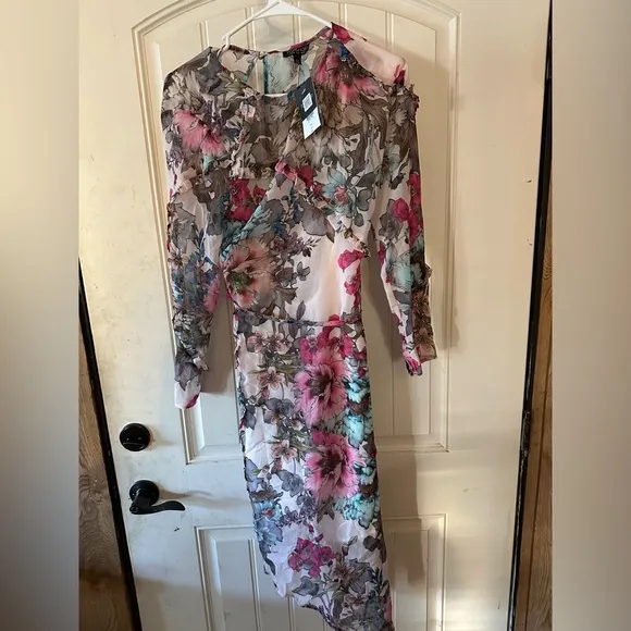 Topshop- NWT Pop Ruffle Floral Pink  cream tones MidiDress size 8 sheer chiffon