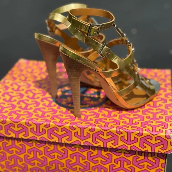 Tory Burch Francesca Gold Gladiator Heels size 5.5 with Box