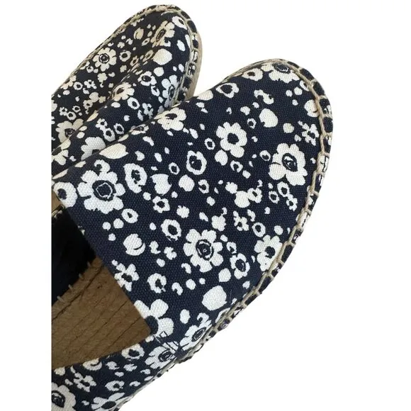 TORY BURCH Navy White Floral Espadrille Flats Size 8.5