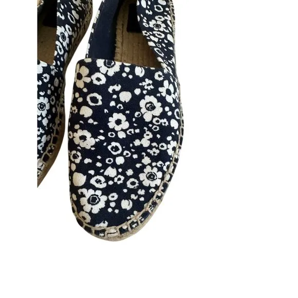 TORY BURCH Navy White Floral Espadrille Flats Size 8.5