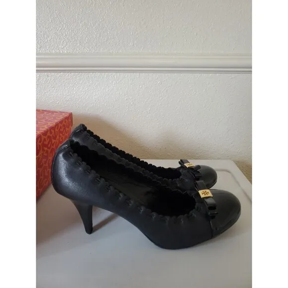 Tory Burch Romy Ribbon Original Pumps Heels Black Leather Shoes Sz 8.5 in Box
