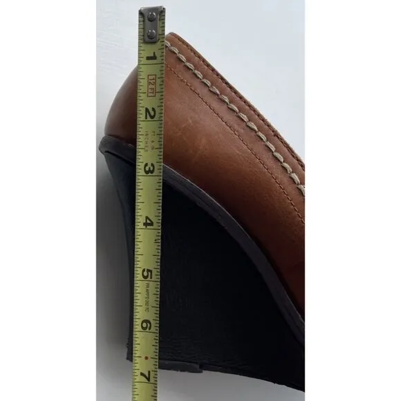 True Religion Platform Wedge Pump Wedge Shoes Sz 9 TRO 46100-42R Black Leather