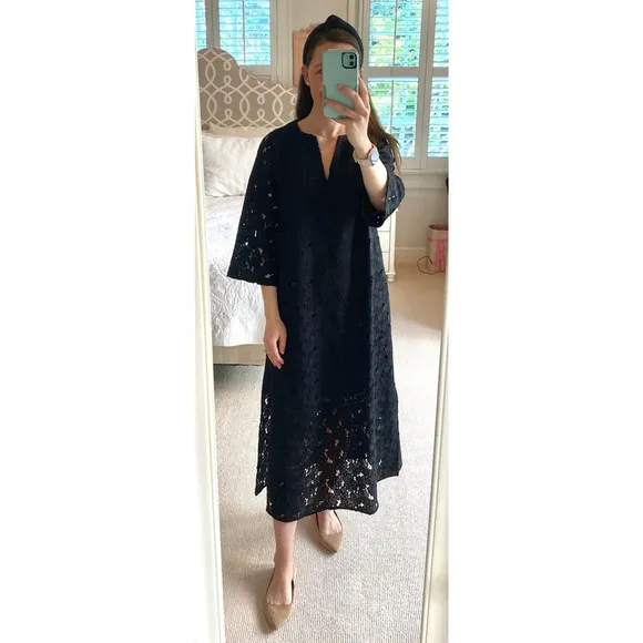 Tuckernuck Black V-Neck Floral Lace Eyelet Jamie Midi Kaftan Shift Dress XS
