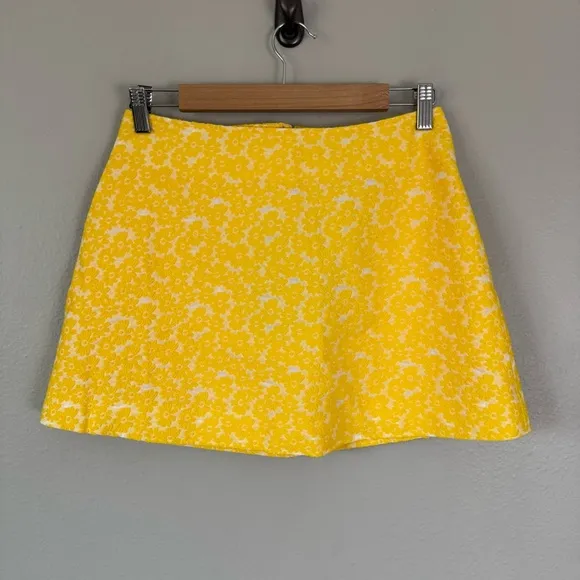 Tuckernuck Yellow Daisy Jacquard Meg Mini Skirt