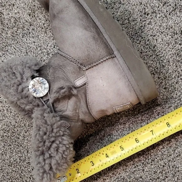 Ugg Australia Women 3349 Ankle Bailey Button Leather Sheepskin Boots shoes 10