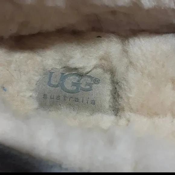 UGG Australia Women's Ansley Moccasin Suede Sheepskins Indoor Outdoor Shoes US 6