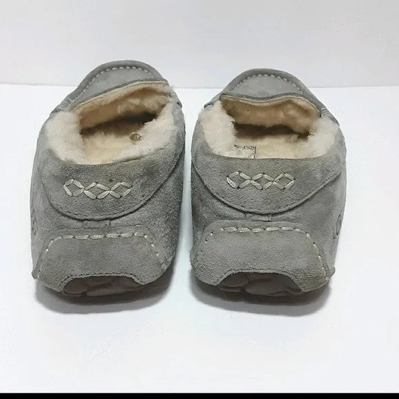 UGG Australia Women's Ansley Moccasin Suede Sheepskins Indoor Outdoor Shoes US 6