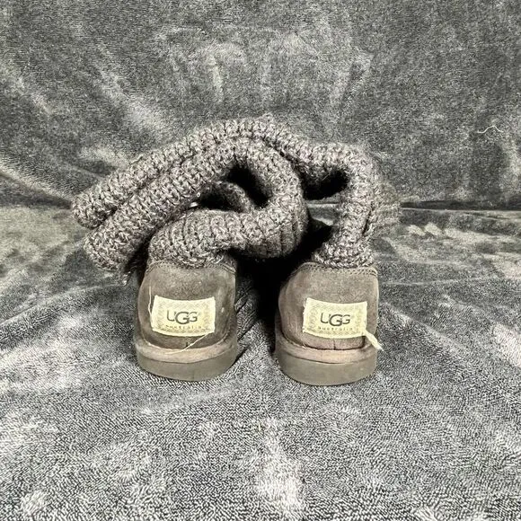 UGG Boot women sz 6