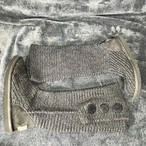 UGG Boot women sz 6
