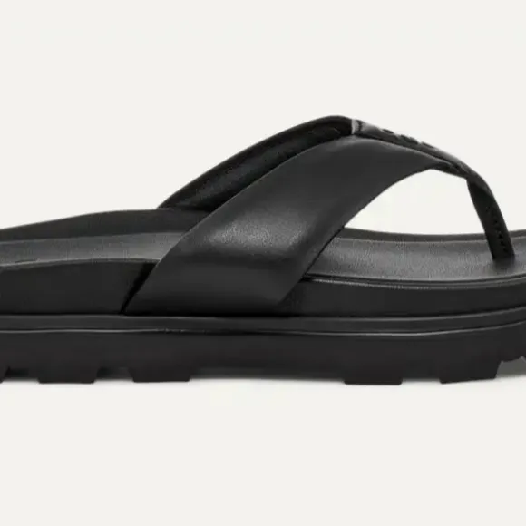 Ugg Capitola Mens Flip shoes size10 new