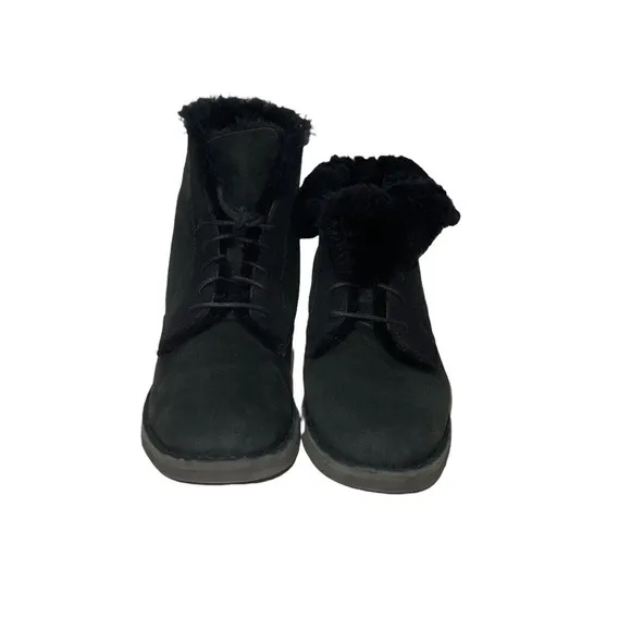 UGG Women Shoes Size 10