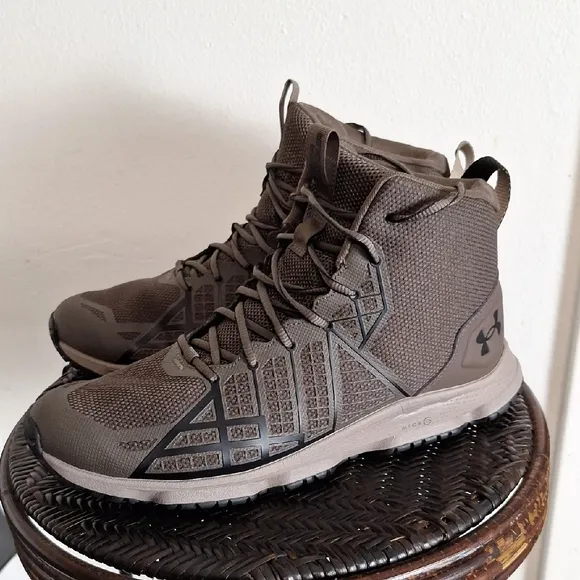 Under Armour Men's Brown High-Top Shoes Size 11