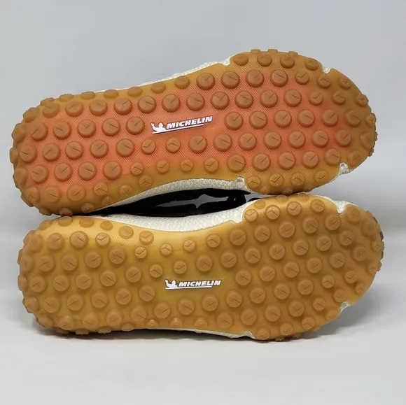 Under Armour UA HOVR Summit Fat Tire Athletic Shoes Unisex Men Sz 8/Wnms Sz 9.5