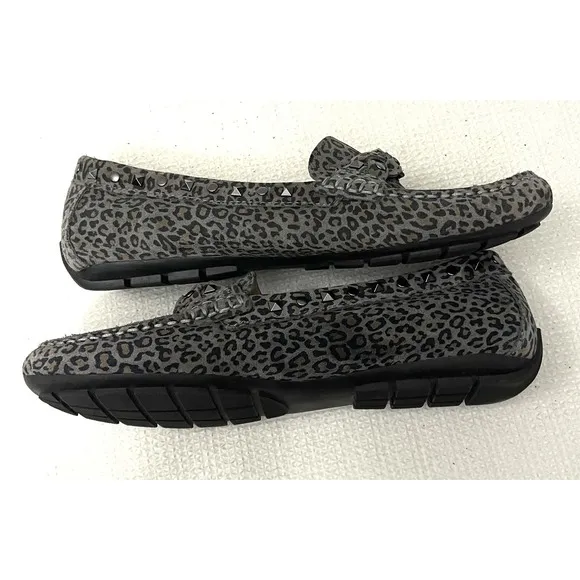 Vaneli Women's Shoes Made In Italy Gray Jungle Print Metallic Studs Size 8.5