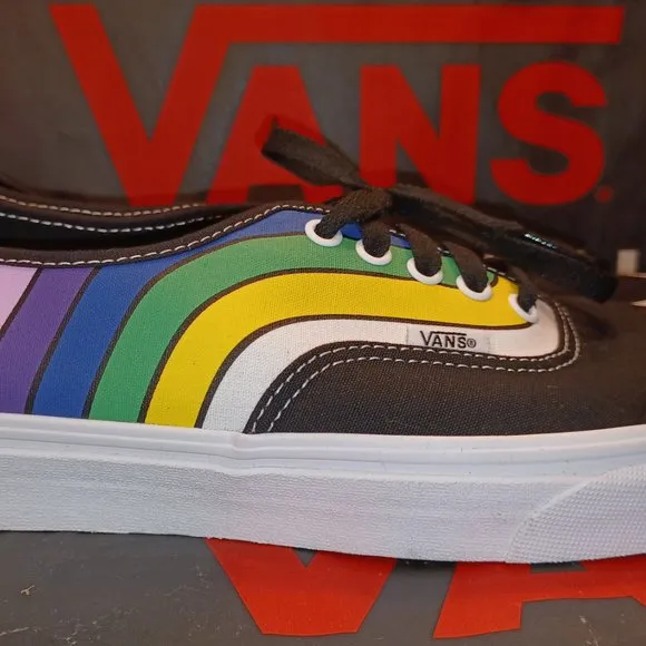 VANS Authentic Refract Rainbow Pride Black /Multi Men's 5.5/Women 7 VN0A2Z5IWN71