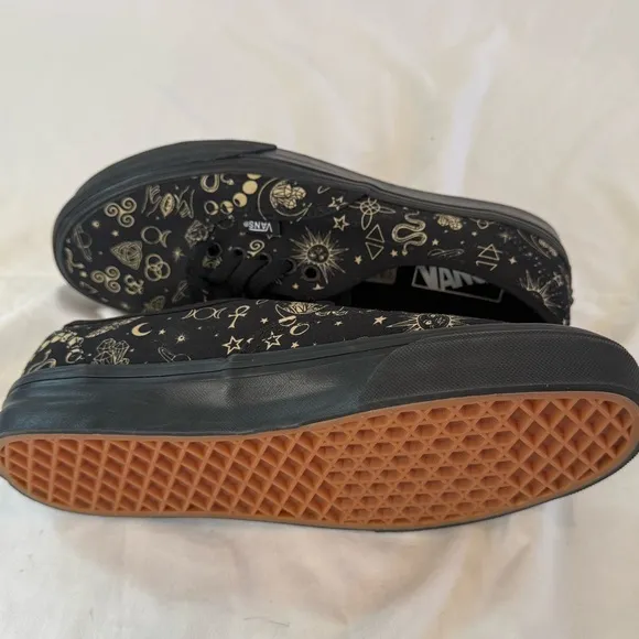 Vans Authentic Witchy Vibes Skate Shoe Women 8 Men 6.5 NWOB RARE