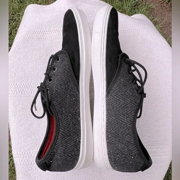 Vans OTW Sneakers Men Size 10 Black