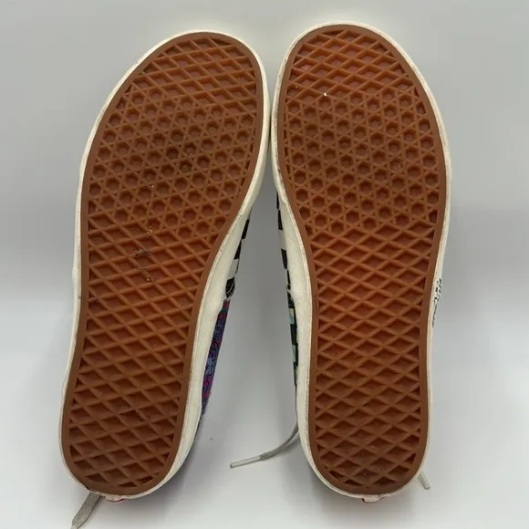 Vans Stranger Things Pizza Special Edition Size 9.5 Men and 11.0 Women's