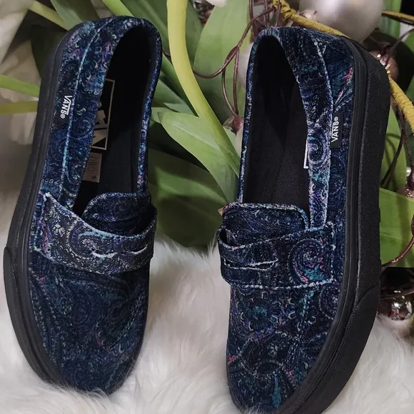 VANS Style 53 Velvet Shoes (paisley) women shoes size6.5 new