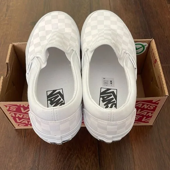vans women checkboard truewhite/T size 6.5