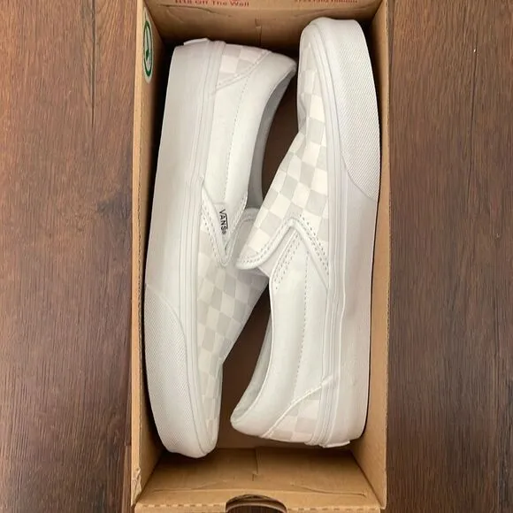 vans women checkboard truewhite/T size 6.5