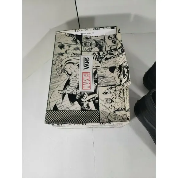 Vans x Marvel 6Y, 7.5 Women Sk8-Hi Black Panther Suede shoes Black Gold w/‎ box