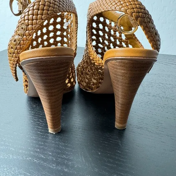 Veronica Beard Livia Basket Weave Closed Toe Sandal Brown Women sz 37 US 6.5