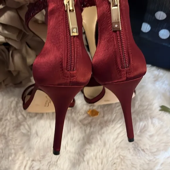 Vince Camuto Imagine Ox Blood Burgundy Phoebe Sparkle Stiletto T-Strap Shoes 8