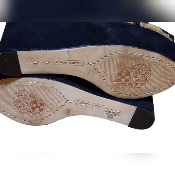 Vince Camuto Leopard Print Black Wedge Heels Size 6.5B Open Toes
