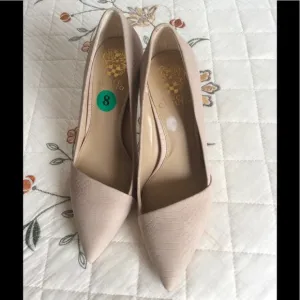 Vince Camuto pumps