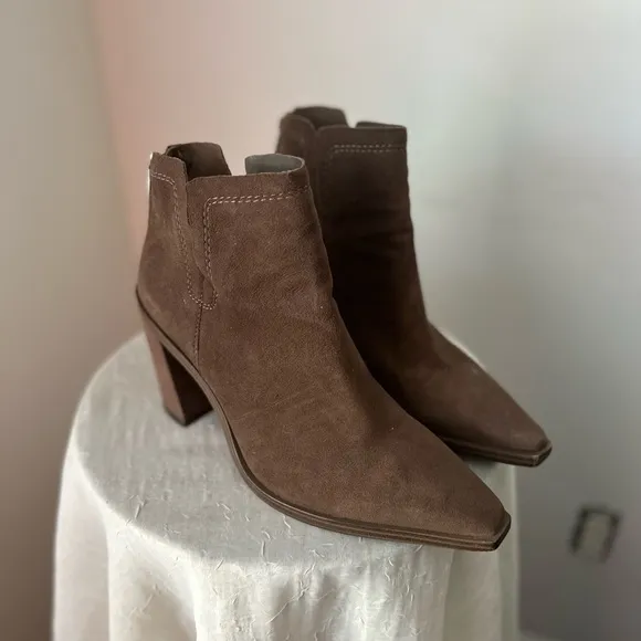 Vince Camuto Women's Shoes Vince Camuto Booties size 8.5