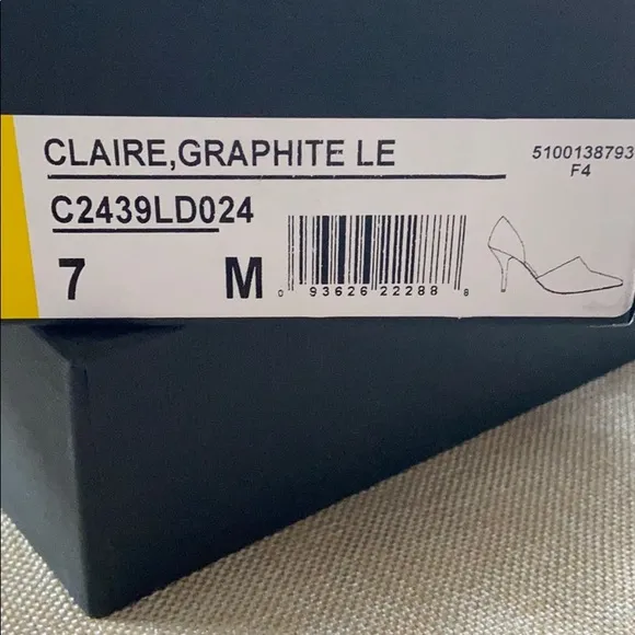 VINCE. Claire Lizard-Embossed D’Orsay Pumps in Graphite (EUC)