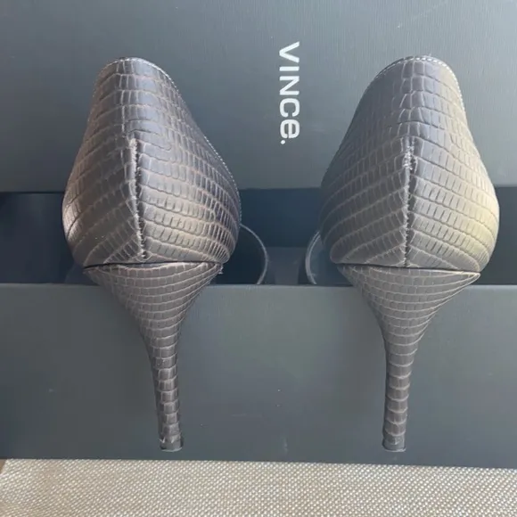 VINCE. Claire Lizard-Embossed D’Orsay Pumps in Graphite (EUC)