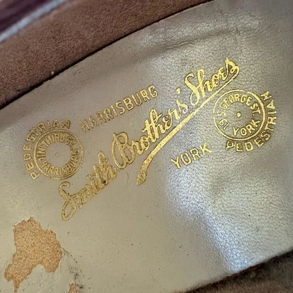 Vintage 1940’s Smith Brothers brown leather pumps/heels. Size 8