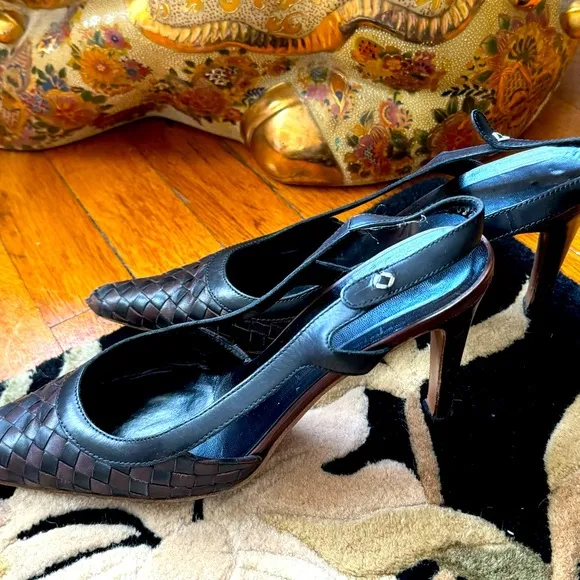 Vintage Bottega Veneta Woven Slingbacks