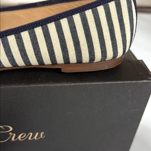 Vintage J. Crew Women's Striped Blue and Ivory Gemma Flats