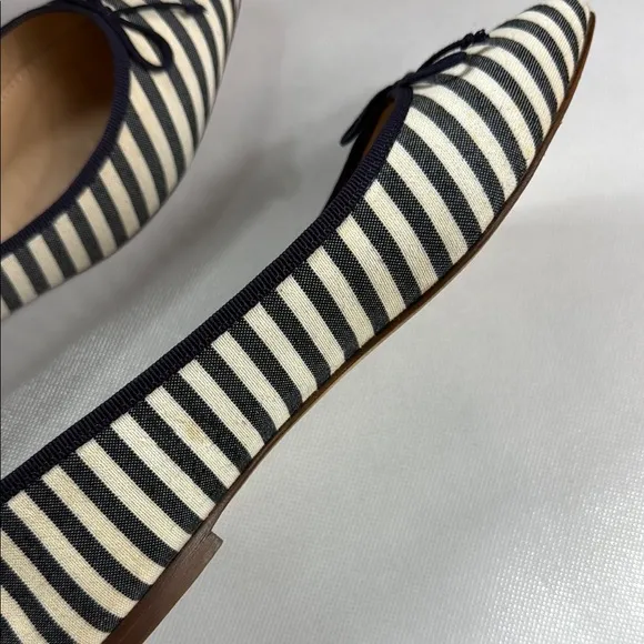 Vintage J. Crew Women's Striped Blue and Ivory Gemma Flats