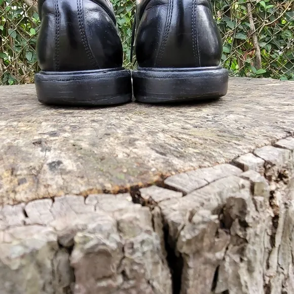 Vintage Men Black Leather Lace Up Shoes By Johnston And Murphy Size 8.5M/Men Des