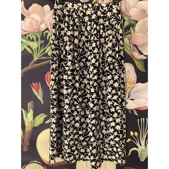 VINTAGE Royal Silk Japan Black &amp; White Floral Print Skirt ~ Sx 4 ~ Like YSL Rive
