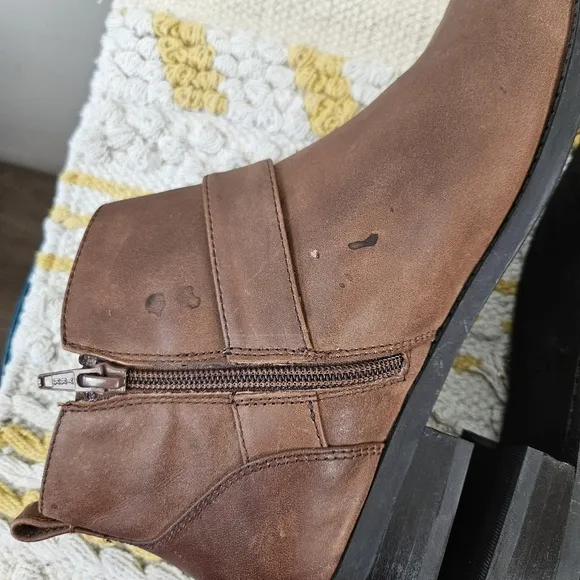 Vionic Country Logan Dark Brown Bootie Buckle Women s Size US 9