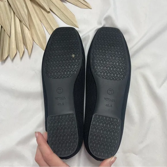 Vivaia Margot 2.0 Black Textured Square Toe V-Cut Flats Business Shoes Size 40.5