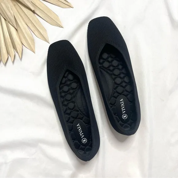 Vivaia Margot 2.0 Black Textured Square Toe V-Cut Flats Business Shoes Size 40.5