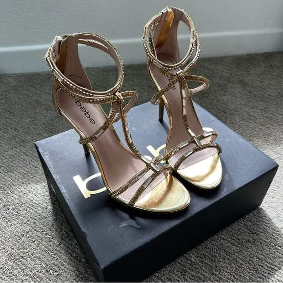 vtg bebe Gold Abree T-strap Formal Shoes
