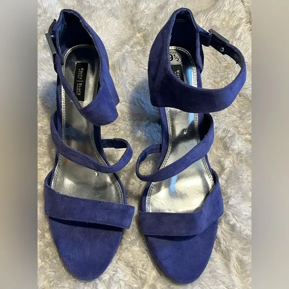 White House Black Market Blue Leather Maria Heels size 10M