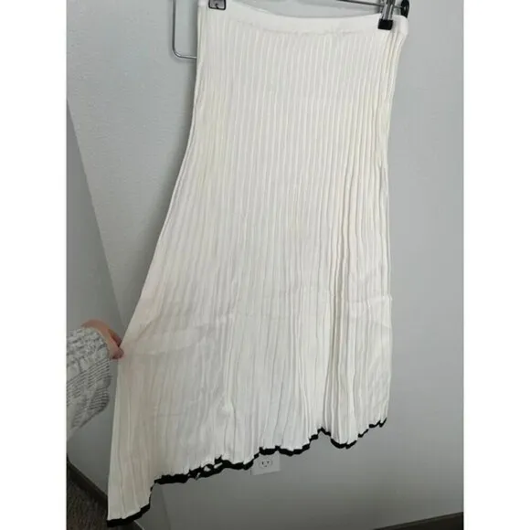 White Pleated Two-Piece Set with Black Trim - Crop Top &amp; Midi Skirt