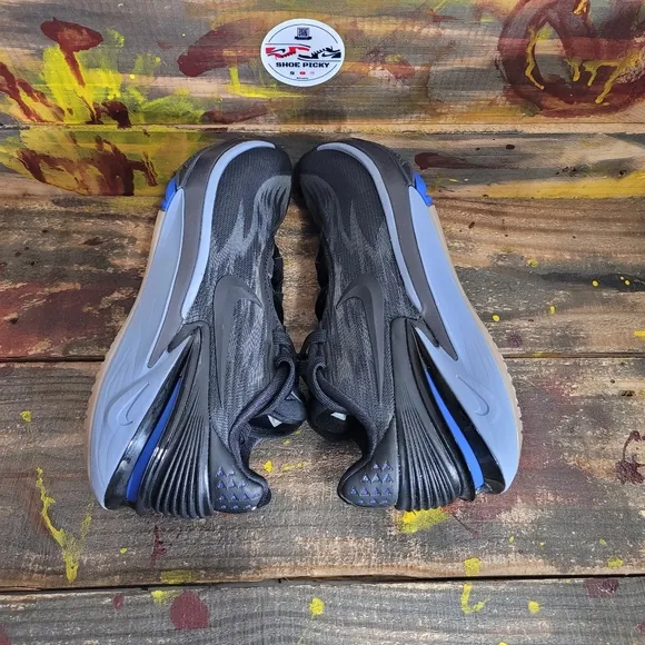 Women Nike athletic‎ shoes size 6.5 new