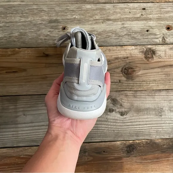 Women Size 12.5 / Size 11 Men Nike Free RN 2018 Wolf Grey Running Shoes Sneakers