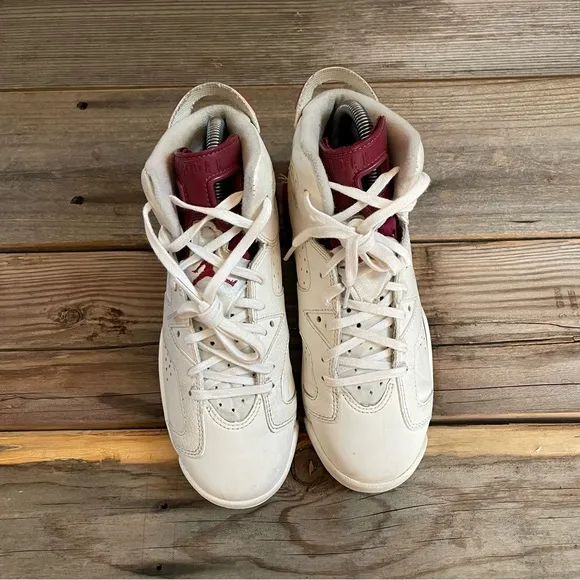 Women Size 6 / Size 4.5 Youth 2015 Nike Air Jordan 6 Maroon Basketball Sneakers